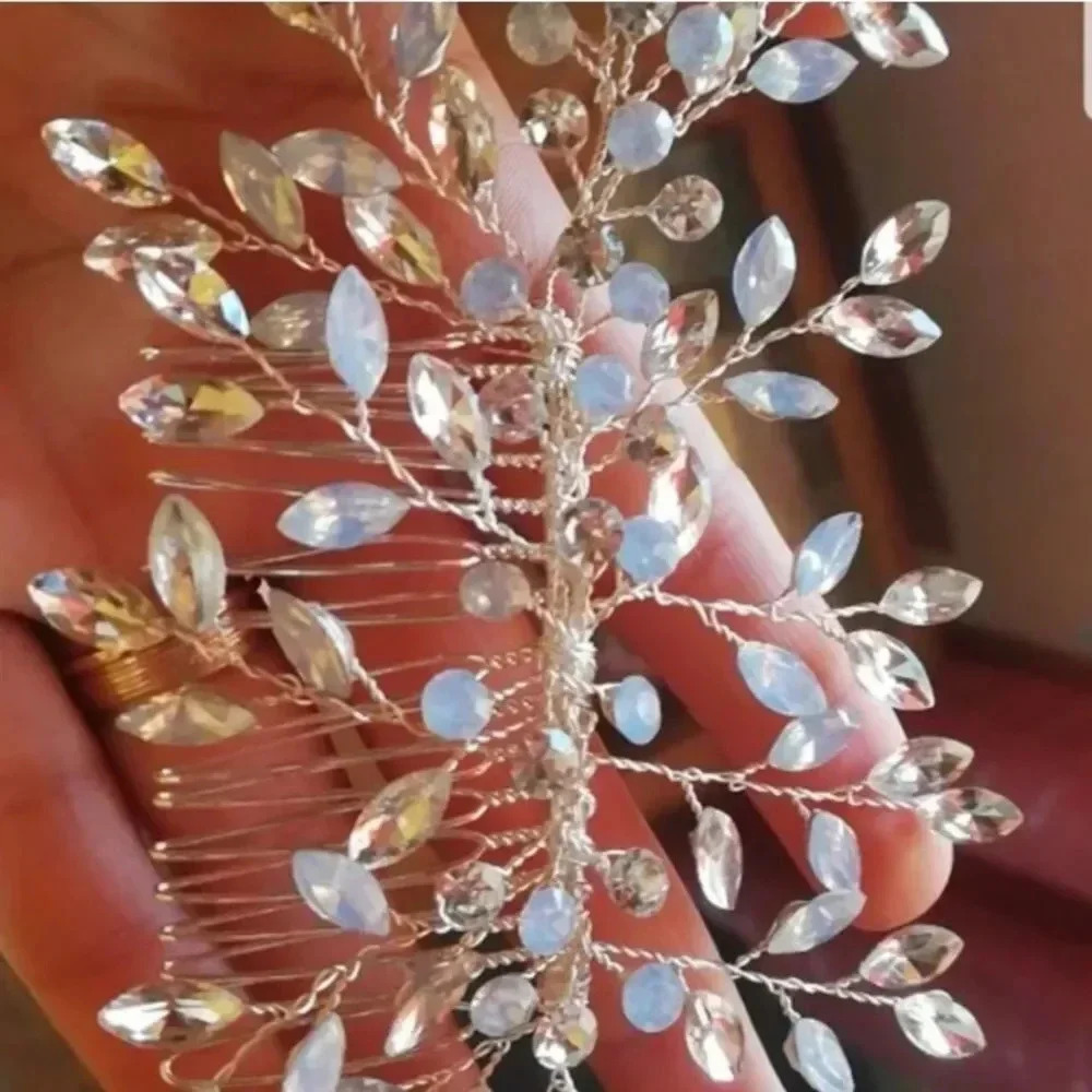 Luxury Bridal Crystal Hair Piece Comb - Picture 3 of 8